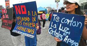 La Nación / Protestas por cortes de electricidad en Ecuador
