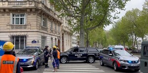 Pánico en París: fuerte operativo por un hombre que entró al consulado iraní con falsos explosivos - .::Agencia IP::.