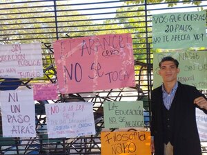"No retrocederemos": Estudiantes se mantienen firmes en sus reclamos - Portal Digital Cáritas Universidad Católica