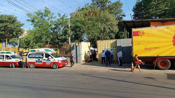 Muere cuarto trabajador de Ochsi por la explosión de amoniaco - Noticiero Paraguay
