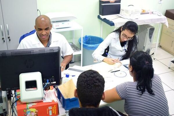 Por casos de dengue se amplía el horario de atención médica en Foz - La Clave