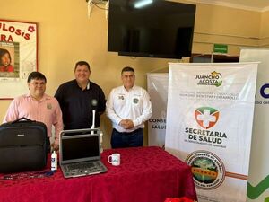 Gobernador hizo entrega de un ecógrafo al Hospital Distrital de Capitán Bado