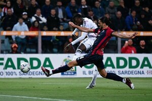 Versus / Juventus sufre pero salva un punto en su visita al Cagliari