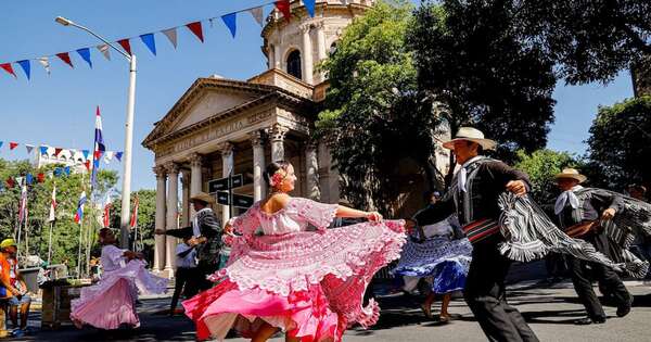 La Nación / La Feria Palmear 2024 vuelve a convocar hoy en el centro histórico