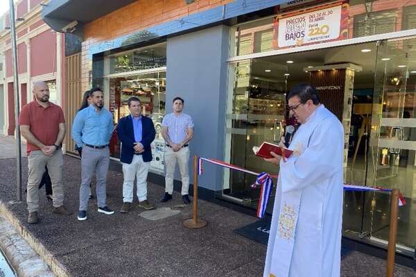 Luminotecnia abre la sucursal 21 en Concepción - Empresariales - ABC Color