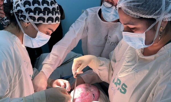Realizan desafiante cirugía ginecológica en IPS de CDE