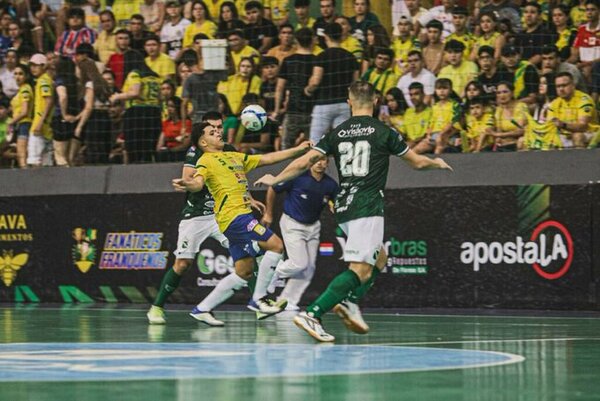 ¡El superclásico salonista paraliza el país!