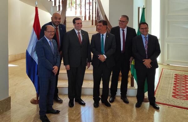 Audiencia con embajador de Paraguay fortalece proyecto “Frontera del Futuro”