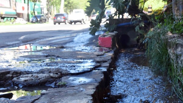 Deuda en nombre de desagües avanza más rápido que las obras