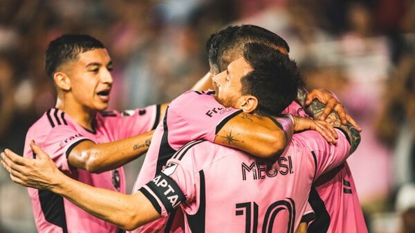 Messi y Busquets hacen líder al Inter Miami