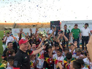 Exitoso cirrre del Campeonato Interdistrital en el estadio Villa Alegre