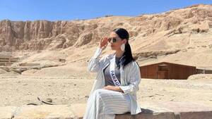 ¡Mañami! Fabi Martínez llama la atención en el desierto egipcio