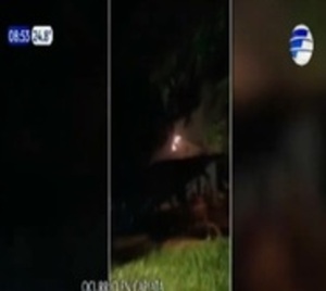 Detienen a hombre que incendió vivienda de su pareja - Paraguay.com