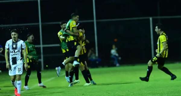 Tacuary vs. Guaraní: el Legendario rescata un heroíco empate   - Fútbol - ABC Color