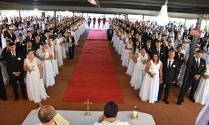 132 parejas dieron el “si” en un casamiento comunitario llevado a cabo en Itá