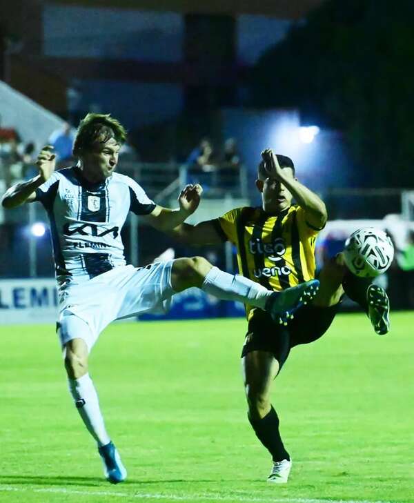 Aldo Bobadilla: “Cometimos errores muy marcados” - Fútbol - ABC Color