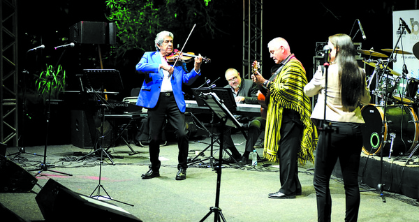 Brillo y emoción en apertura del ciclo “Música en el Parque” por el cincuentenario de Itaipu - La Clave