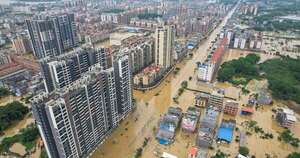 La Nación / Lluvias torrenciales dejan tres muertos y once desaparecidos en China