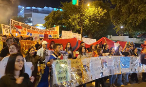 Ante protestas de universitarios dirigentes colorados respaldan a Peña e instan a la “pacificación”