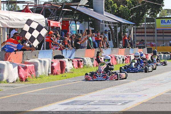 Versus / Gran segunda fecha del Karting con emociones hasta el final