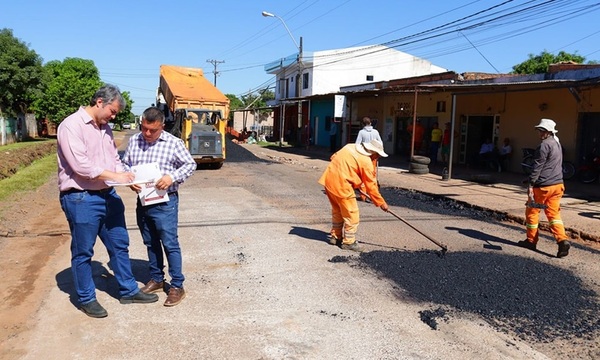 Comenzaron obras de recapado en Coronel Oviedo