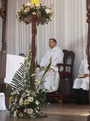 El Nuncio inicia su misión con emotivas palabras de esperanzas y fe durante su primera celebración en Paraguay - Portal Digital Cáritas Universidad Católica