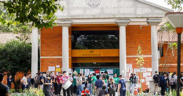 La Nación / Levantan paro estudiantil en el Rectorado de la UNA