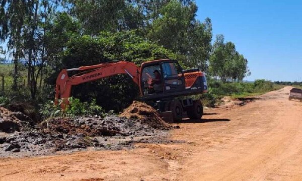 MOPC mejora caminos vecinales de Guairá y Caaguazú para beneficio de más de 3.000 pobladores – Prensa 5