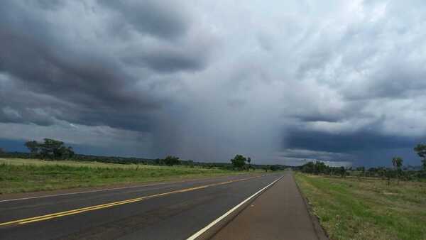 Lluvias, vientos fuertes y tormentas para siete departamentos