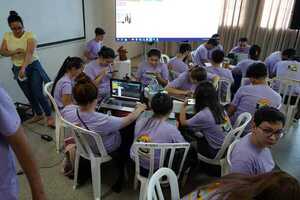 Lanzan programa gratuito para que jóvenes de Central se formen en tecnología y programación - El Independiente