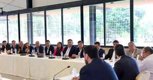 Diario HOY | Califican de “histórica” la reunión de Peña con intendentes de Concepción y Amambay