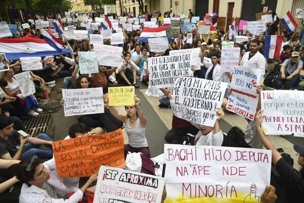 Celebran postura eclesial a favor de los estudiantes - Política - ABC Color