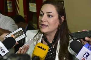Rocío Abed critica a Prieto y culpa a Marito Abdo y Ulises Quintana por última derrota - Política - ABC Color