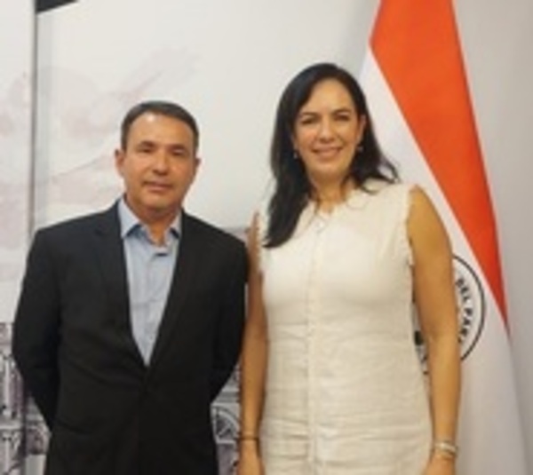 Peña pidió al nuevo titular del VMT "tratar bien al ciudadano" - Paraguay.com