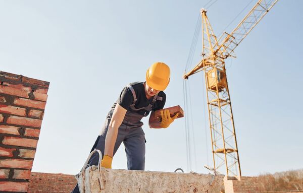 Las construcciones repuntan luego de 6 meses tras mayor ejecución de obras públicas y privadas - MarketData