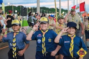 Scouts celebran su día portando uniforme en colegios
