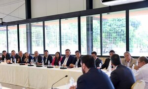Intendentes norteños acordaron con Peña trabajar en infraestructura vial y acceso a salud - Megacadena - Diario Digital
