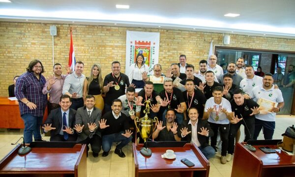 Ciudad del Este declara hijos dilectos a plantel Paranaense