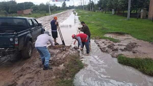 Intensifican trabajo de drenaje en Yabebyry - Nacionales - ABC Color