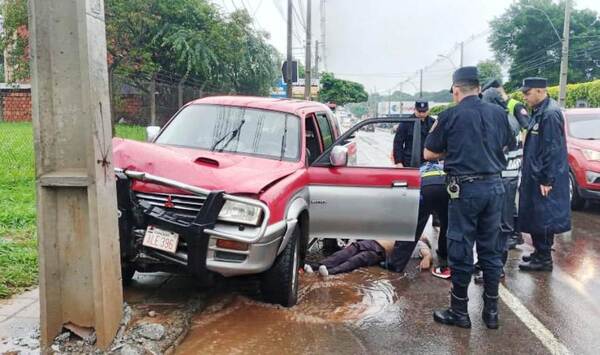 Un fallecido en medio de la tormenta en la ruta Luque-San Lorenzo •