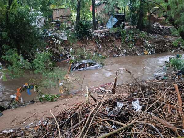 Raudal fatal en Luque: Madre e hija mueren tras ser arrastradas hasta un arroyo - Megacadena - Diario Digital