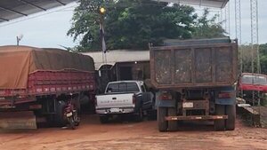Denuncian a funcionarios de ANDE por invasión y conexiones ilegales