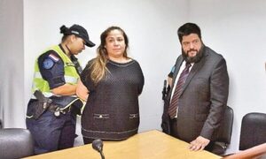 Condenan a Patricia Samudio y su esposo por compra de agua tónica