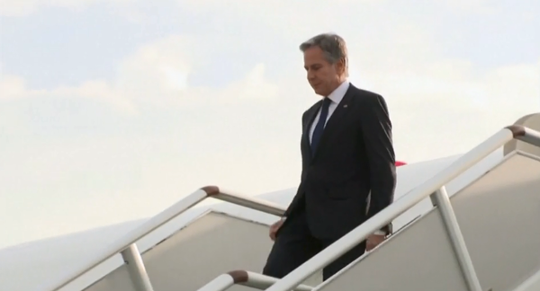 Antony Blinken aterrizó en Shanghái para comenzar su visita oficial a China - .::Agencia IP::.