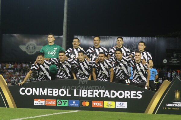 Versus / Libertad, con una baja importante y un retorno clave para medir a River Plate en Sajonia