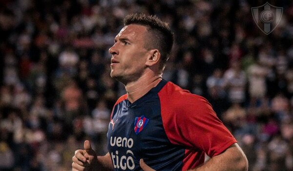 Versus / Brock apela a la “concentración” y a no pensar en las bajas de Fluminense