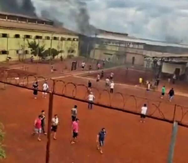 AUDIO: Confirman un fallecido tras enfrentamiento en penal de Pedro Juan Caballero - Ancho Perfil - ABC Color