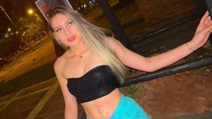 Una reina de belleza que sueña con ser policía