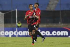 Athletico Paranaense al ciento por ciento lidera el grupo de Ameliano - Fútbol Internacional - ABC Color