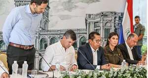 La Nación / Peña firmó el decreto que reglamenta Ley Hambre Cero